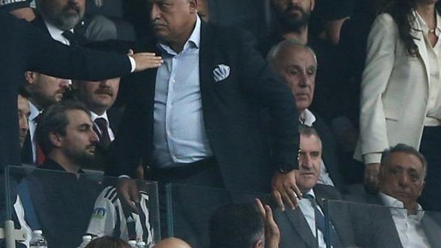 Kendisine edilen küfürlerden sonra Beşiktaş maçını terk eden Mehmet Büyükekşi açıklamalarda bulundu! ''Organize bir olaydı''