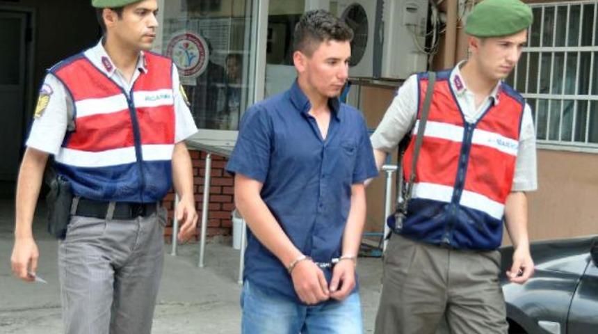 Annesine tokat atan babasını av t&uuml;feğiyle başından vurdu