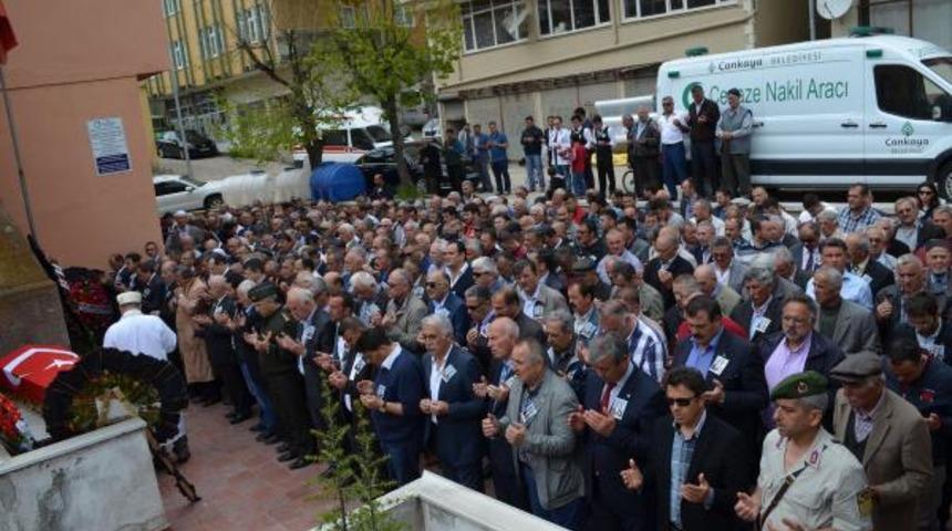 Oktay Ekşi'nin eşi Prof.Dr. Aysel Ekşi, Ordu'da toprağa verildi