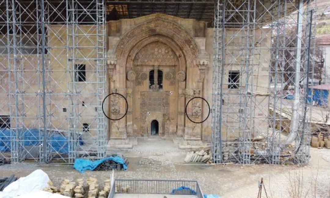 794 yıllık Sel&ccedil;uklu eserindeki kadın ve erkek motifinin sırrı &ccedil;&ouml;z&uuml;ld&uuml;! "Yaptıranların birbirine sevgisini anlatıyor"