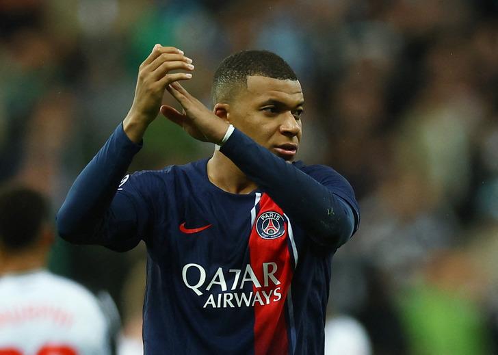 Son dakika: UEFA kulüpler sıralaması güncellendi! Galatasaray, Fenerbahçe, Beşiktaş ve Trabzonspor... G4