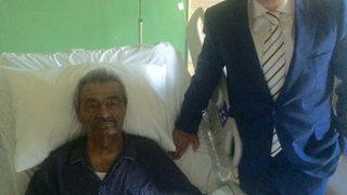 MHP'li eski vekil Türkkan, Kamer Genç'i hastanede ziyaret etti