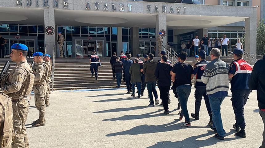 Yunanistan'a kaçmaya çalışan 20 FETÖ üyesi tutuklandı!