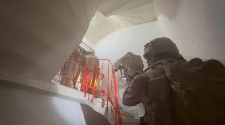 SON DAKİKA | Türkiye genelinde 'Kahramanlar' operasyonu! 2 bin 554 firari yakalandı