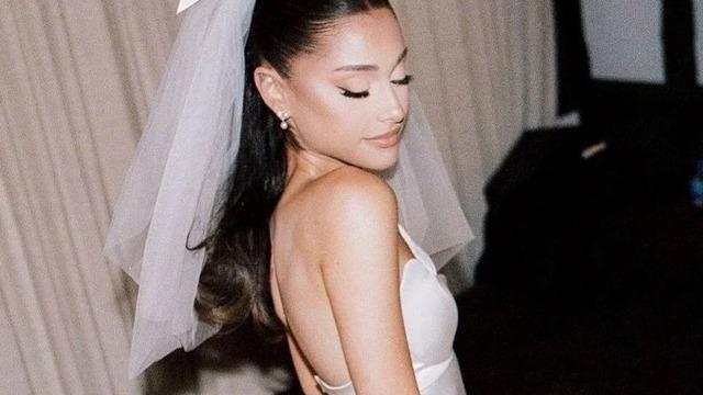Ariana Grande boşandığı kocasına bakın ne kadar ödeyecek