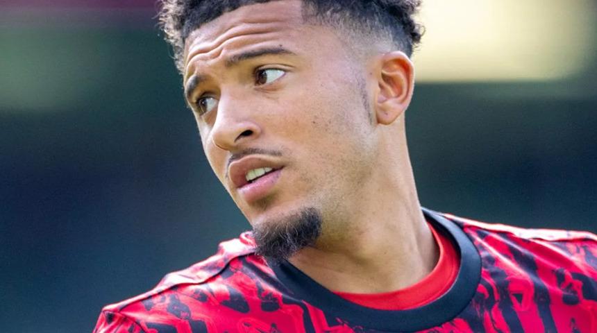 Manchester United'da sular bir türlü durulmuyor! Yıldız oyuncu için karar verildi