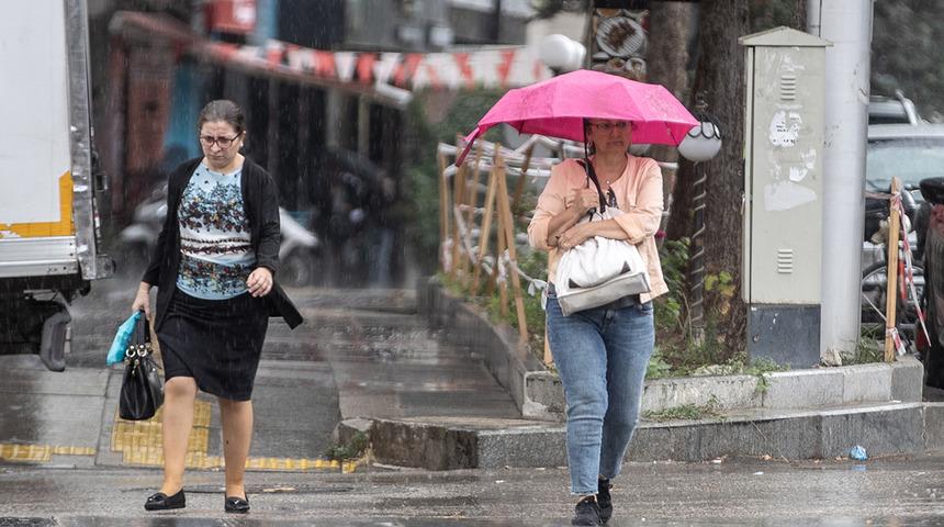 Gün boyu gök gürleyecek, sağanak yağış görülecek! Meteoroloji o illeri bir bir uyardı: Günün ilk saatlerinde başlayacak
