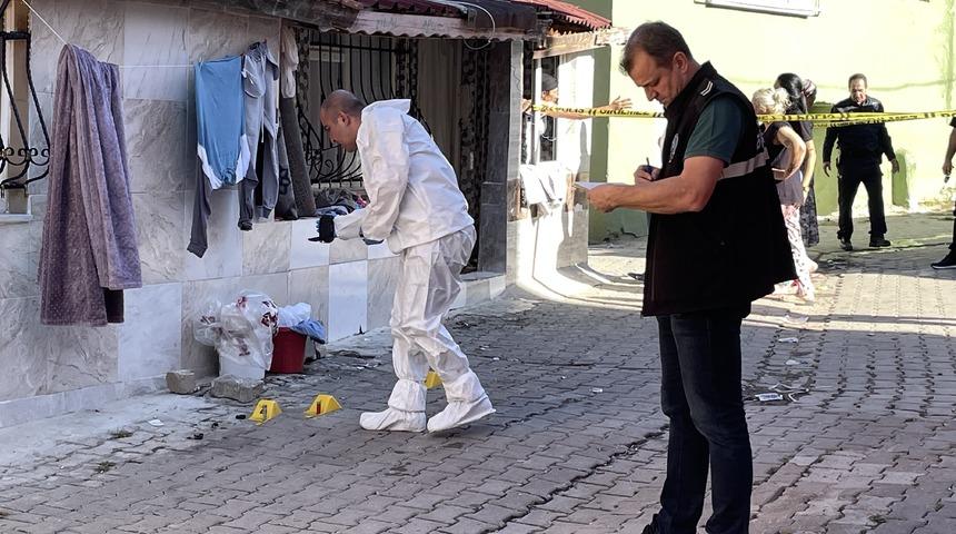 Edirne'de bir kişinin öldüğü silahlı kavgaya ilişkin gözaltına alınan 3 şüpheli tutuklandı