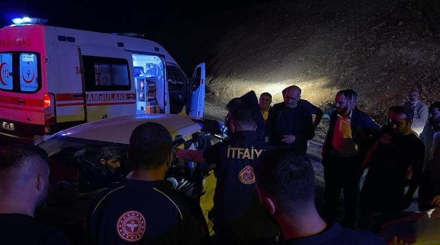 Siverek-Adıyaman karayolunda feci kaza: 8 yaralı