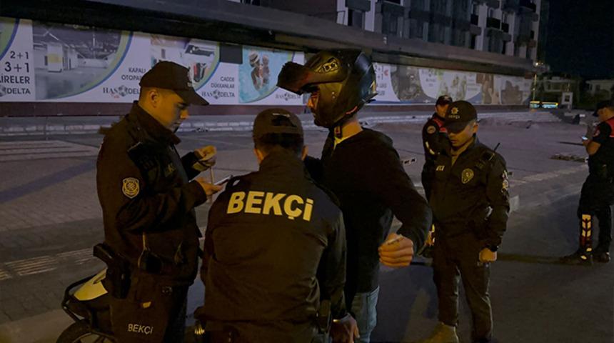 Motosiklet sürücülerine denetim! Didik didik arandılar...