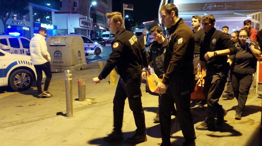 Kocaeli'de bıçaklı kavgada 3 kişi yaralandı