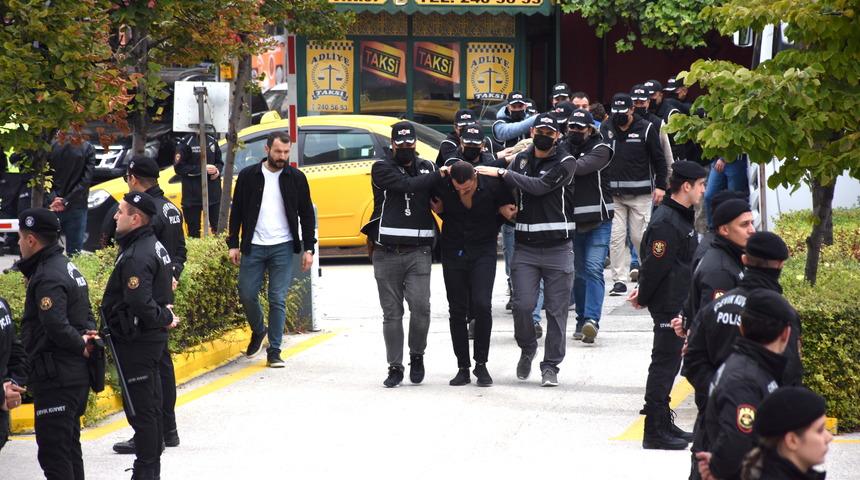 Eskişehir'de "Kafes" operasyonu soruşturmasında 18 kişi tutuklandı
