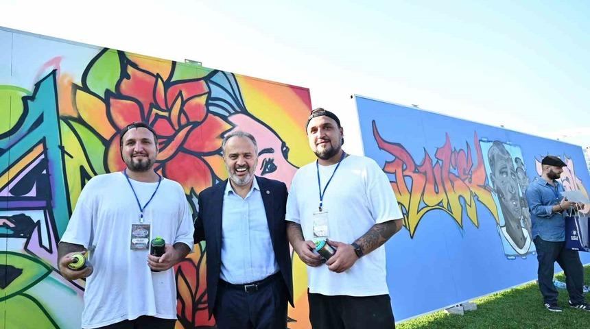 Grafiti şenliğinde renkler konuştu