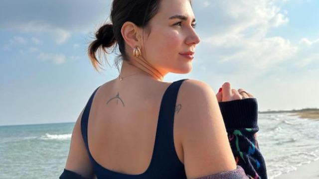 Buse Varol annesiyle karesini paylaştı! Filtreyi abartınca sosyal medyanın diline düştü