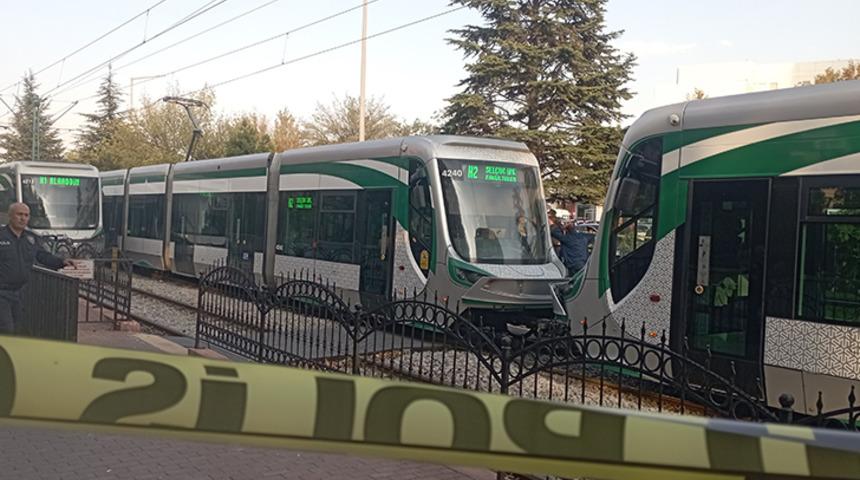 Dengesini kaybedip tramvayın önüne düşen kadın hayatını kaybetti