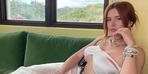 Yeni yaşını iddialı pozuyla kutladı! Göğüsleri neredeyse açılıyordu
