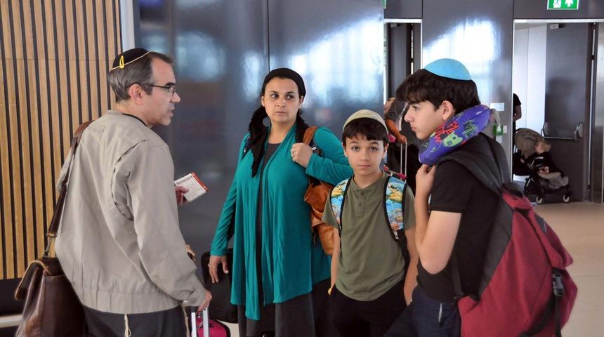 Savaştan kaçan İsrailliler, Tel Aviv'den kalkan son uçaklarla Türkiye'ye geldi!  