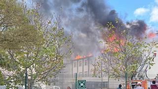 Kırklareli'nde okul çatısında yangın! Eğitim-öğretime ara verildi