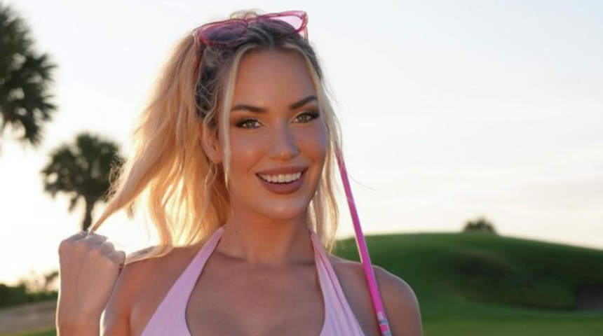 Golf fenomeni Paige Spiranac samimi pozlar! Derin göğüs dekoltesiyle selfie paylaştı... Hayranlarının gönlünü kazandı