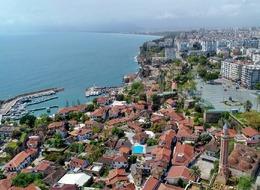 Kıyıda tek bir yer bile kalmadı! Antalya'da satılık konut ilanlarında dikkat çeken ifade: 150 milyon lira...