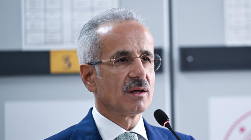 Bakan Uraloğlu'ndan İsrail ve Filistin'deki Türk vatandaşlarının tahliyesiyle ilgili açıklama: "Gerek duyulması halinde..."