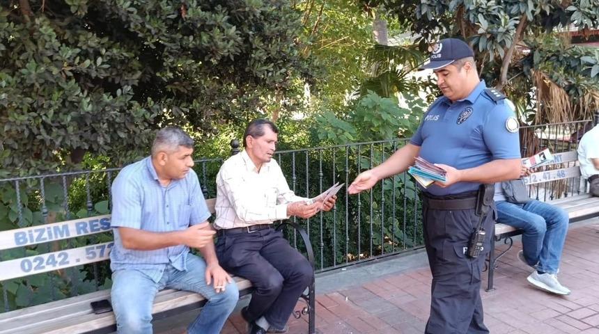 Dolandırıcılığa karşı broşürlü uyarı