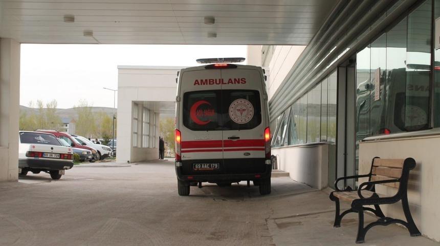 Kız kardeşini öldürdü, eniştesini yaraladı