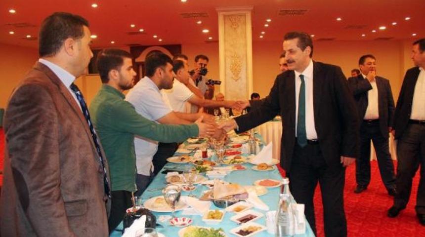 Faruk Çelik: Çözüm sürecini bozan silah depolayanlardır