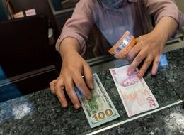 Dolar kuru yükselirken dikkat çeken açıklama! Cevdet Yılmaz 'Tahminimiz yok' dedi: 'Önemli bir düzeltme oldu ama...'