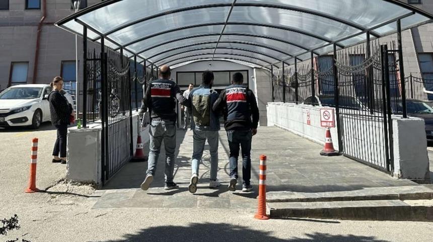 19 suç kaydı ve 7 yıl hapis cezası bulunan şahıs yakalandı