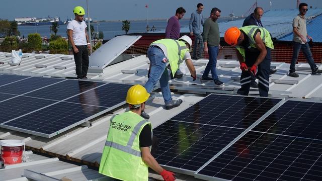 Samsun'da GES projesi ile 1500 evin elektriği Yabancılar Çarşısı'nın çatısında üretilecek