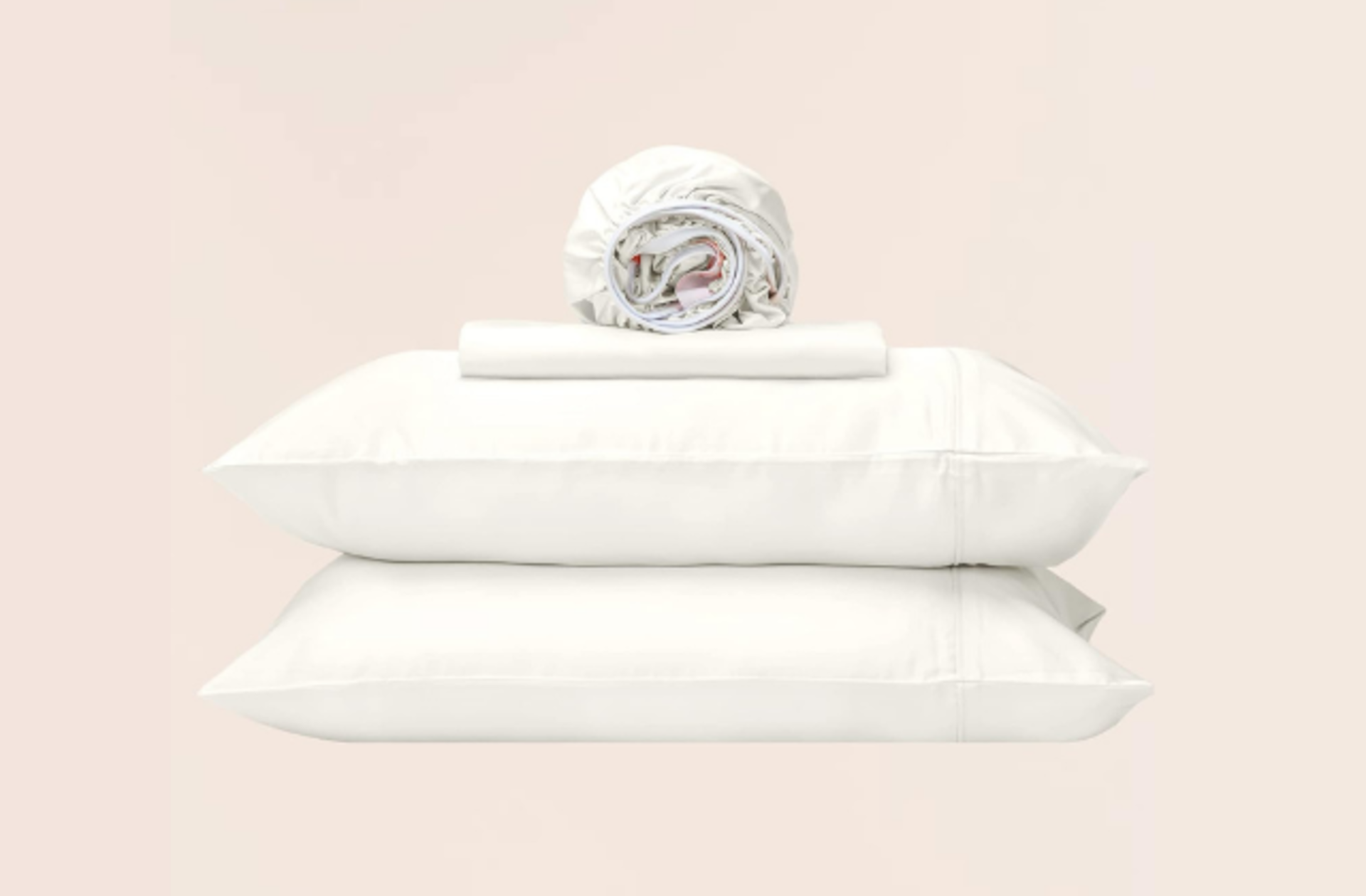 Uykunuzu bölen aşırı sıcaklara karşı alabileceğiniz en iyi önlem! Serin serin uyuyabileceğiniz soğutucu çarşaf önerileri