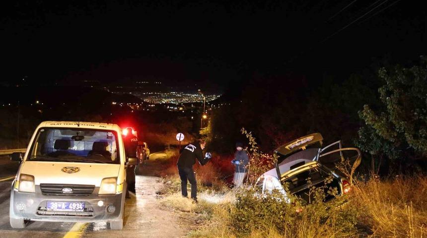 Otomobil su kanalına düştü: 1 ölü