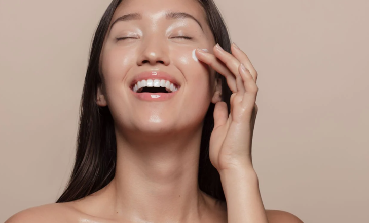 Cilt uzmanı tavsiye etti: Sivilceleri silip süpürüyor! Cildi bebek gibi pürüzsüz yapıyor G1