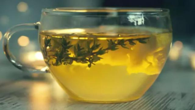 Günde bir fincan yeterli! Cayır cayır yağ yakıyor, vücuttaki zararlı toksinleri atıyor