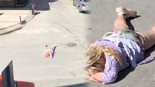 Yer: Denizli! Balkonda soyundu, yolun ortasına yattı: 'Müge Anlı buraya gelecek'