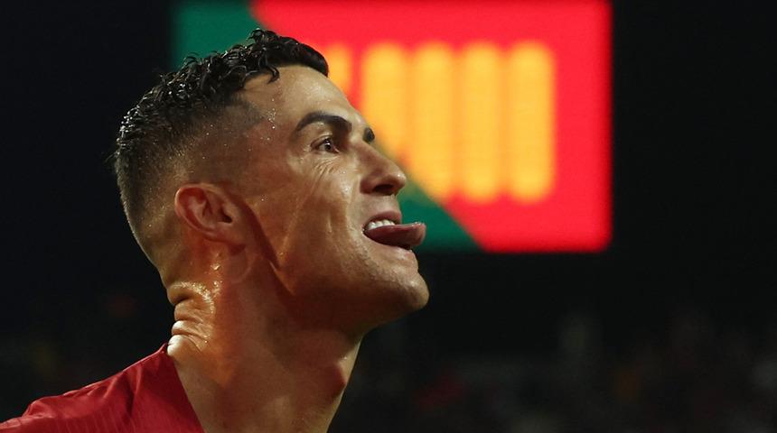 Her hareketi ayrı olay! Penaltının başına geçen Cristiano Ronaldo 'bismillah' çekti