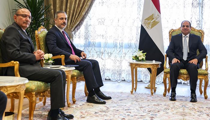 Hakan Fidan’dan Mısır’da peş peşe kritik temaslar! Mısır Cumhurbaşkanı Sisi ile de görüştü…