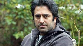 Mahsun Kırmızıgül sahneye çakmak atanlar için konuştu! 'Ne verirsen onu alırsın'