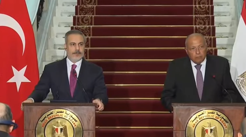 Son dakika: Bakan Fidan, Mısır'da açıkladı: Gazze'de 300 civarı vatandaşımız var, 30'u tahliye edildi