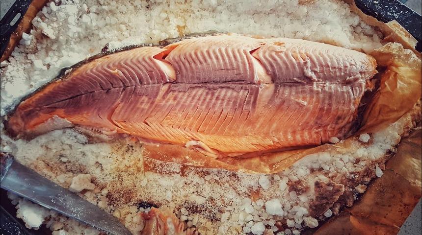 MasterChef tuzda balık tarifi! Tuzda balık nasıl yapılır? İşte püf noktaları