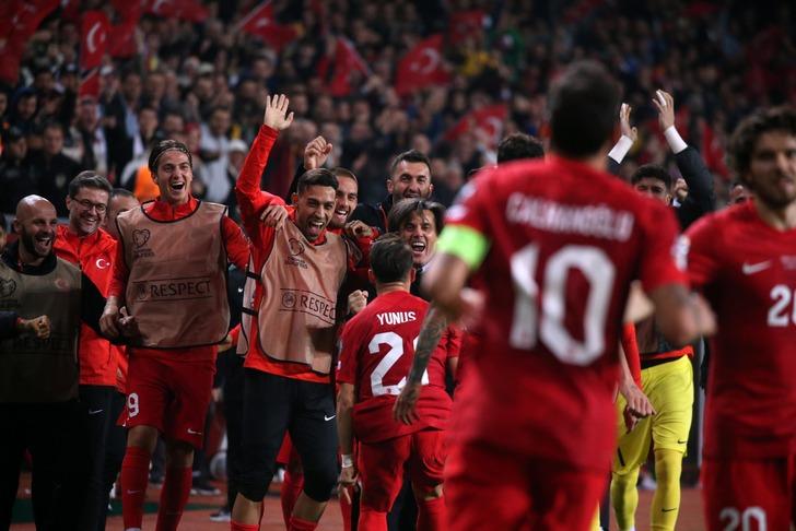 A Milli Takımımızın Letonya galibiyeti Avrupa'da büyük yankı uyandırdı! "Letonya Türkiye'den dayak yedi" G5