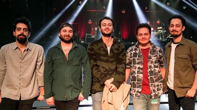 Yüzyüzeyken Konuşuruz'un gitaristi Can Tunaboylu'nun sevgilisine şiddet uyguladığı iddiası ortalığı karıştırdı!