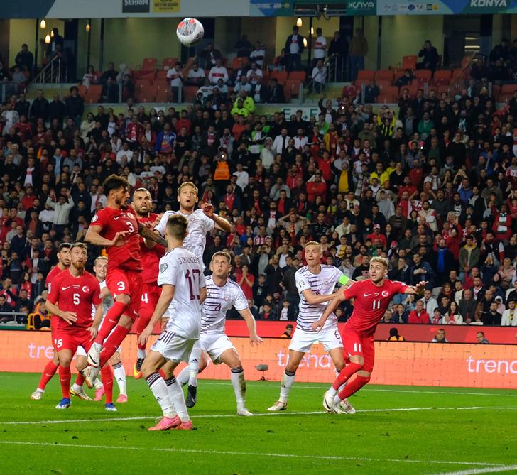 A Milli Takımımızın Letonya galibiyeti Avrupa'da büyük yankı uyandırdı! "Letonya Türkiye'den dayak yedi" G4