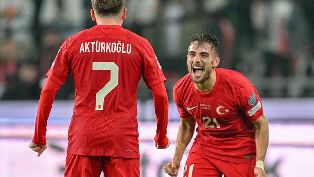 Ay-Yıldızlılar Letonya karşısında Vincenzo Montella ile ilkleri başardı! Tam 99 yıl sonra... 