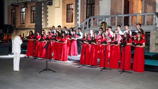 Adana'da Atatürk ve Cumhuriyet temalı kostümler tanıtıldı