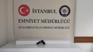 Sultanbeyli'de düğün konvoyunda silahla havaya ateş eden şüpheli yakalandı