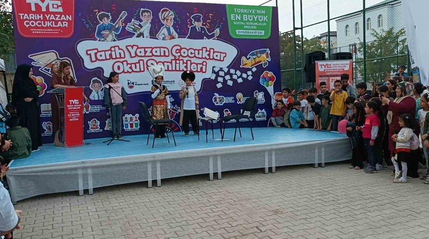 Dicle ilçesinde ’Tarih yazan çocuklar’ etkinliği düzenlendi