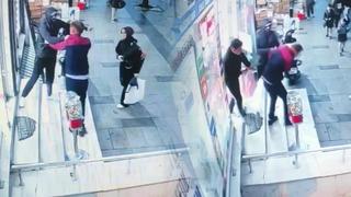 Yer: İstanbul! Eşini taciz eden adamı herkesin içinde darp etti
