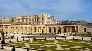Paris'te bomba alarmı! Versailles Sarayı kapatıldı...